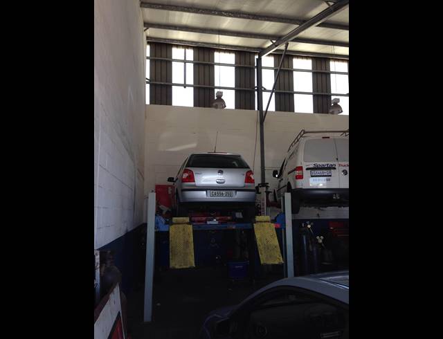 209M² FACTORY TO LET IN PAARDEN EILAND